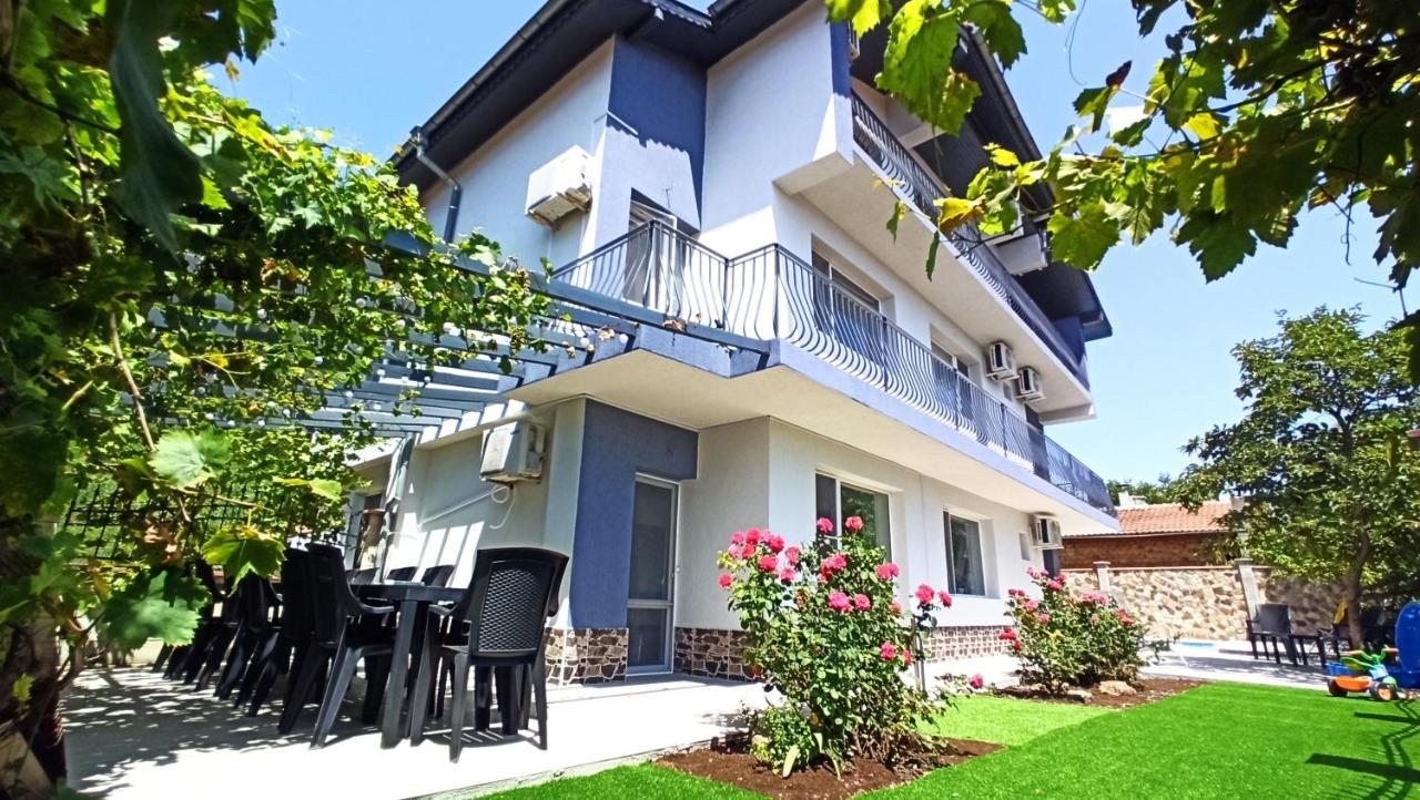 Arode Villa Ovidius - Apartments Baltjik Exteriör bild