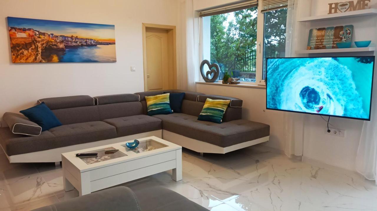 Arode Villa Ovidius - Apartments Baltjik Exteriör bild